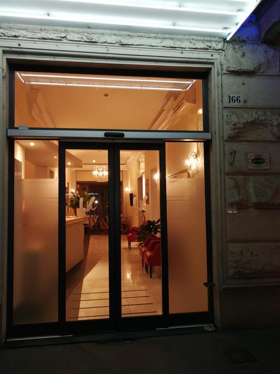 Universo Hotel