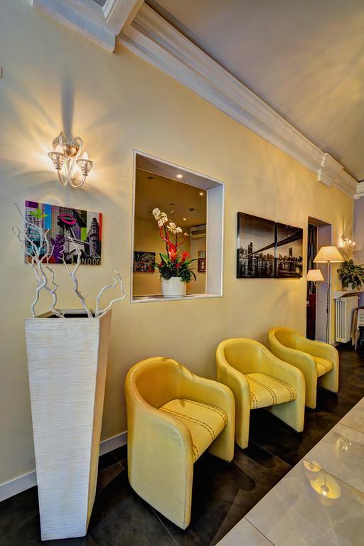 Hotel Universo 3*