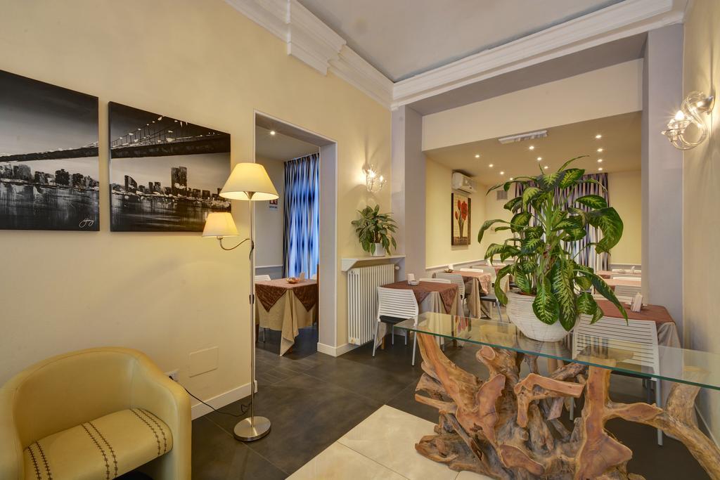 Hotel Universo 3*